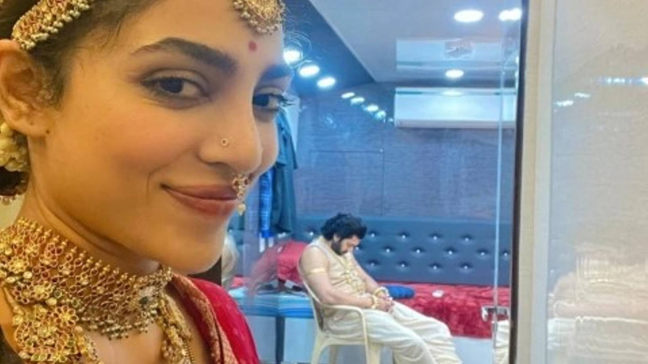 Sobhita Dhulipala shares BTS pictures from the set of PS2 of co-star Jayam Ravi napping