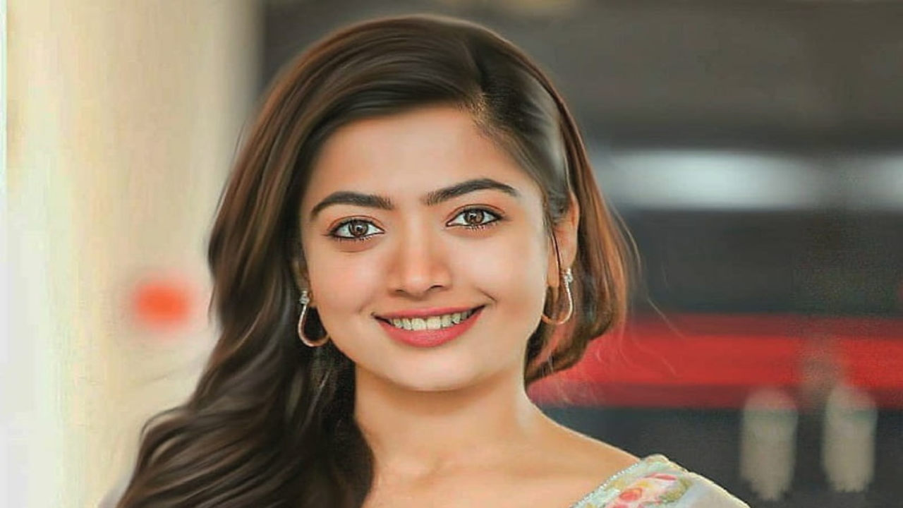 Rashmika Mandanna starts shooting for Pushpa 2