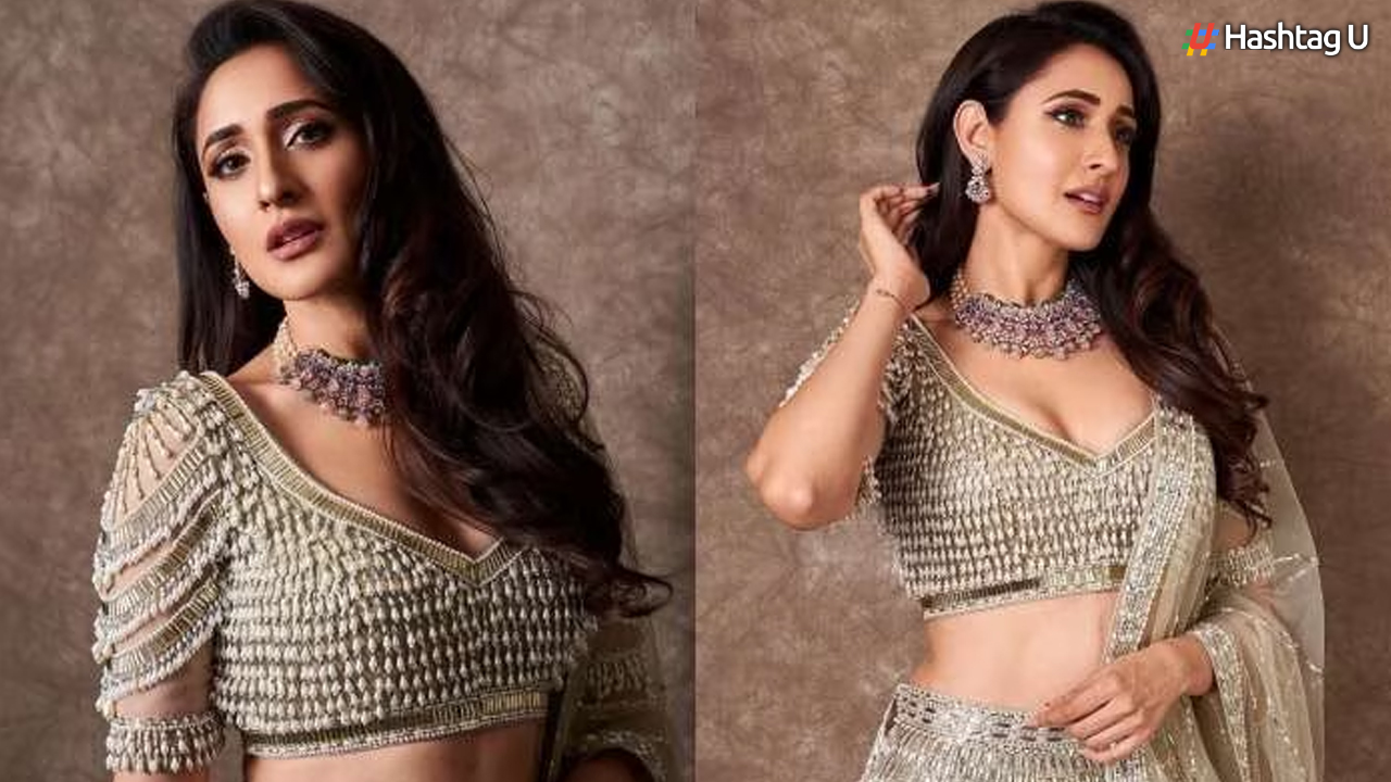 Pragya Jaiswal’s Mesmerizing Photoshoot Pictures Go Viral, Fans in Awe of Her Sartorial Choices