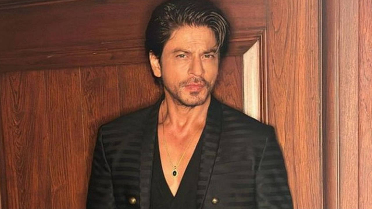 Shah Rukh Khan Meets With Accident On Set Undergoes Surgery In Us Hashtagu 6260