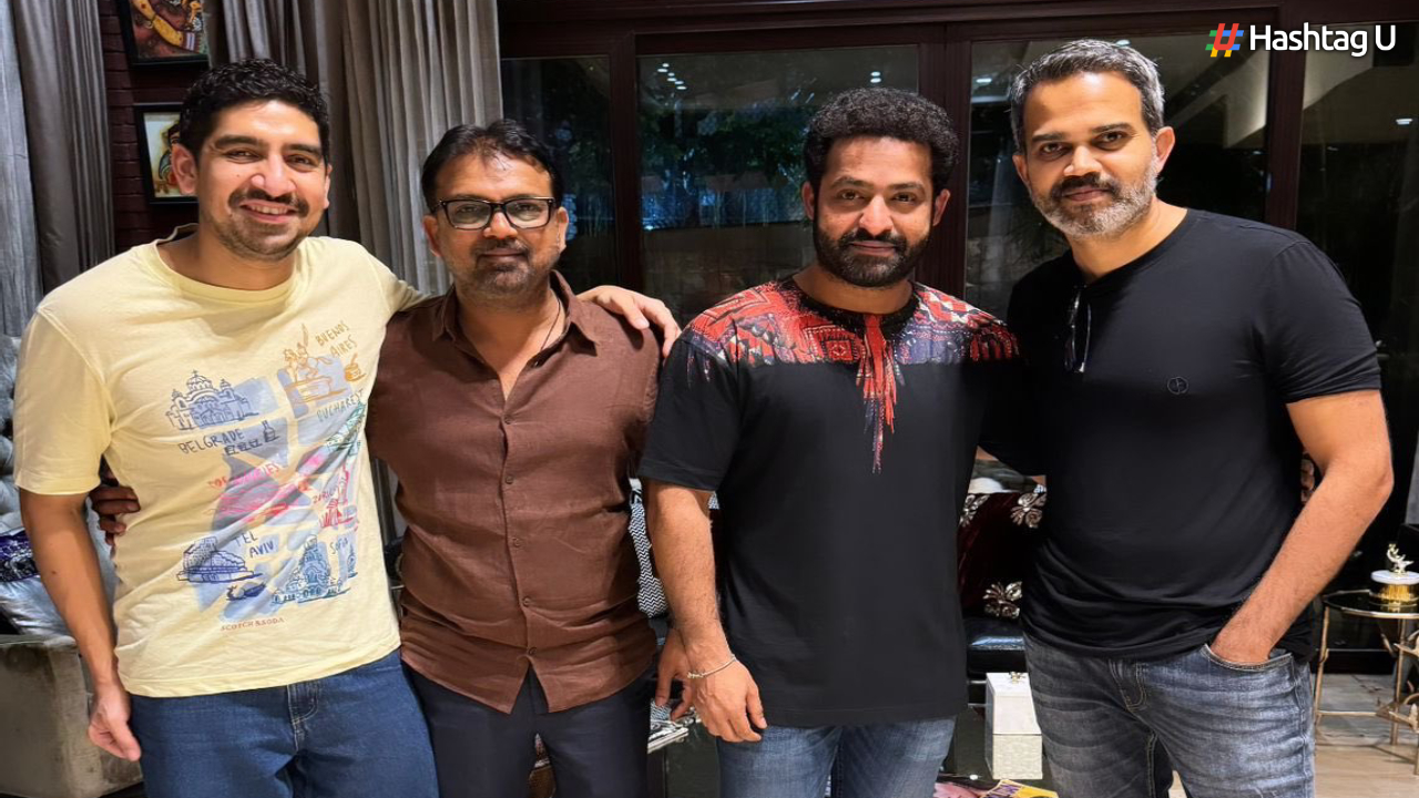 Jr NTR Strikes a Pose with Directors of His Upcoming Films